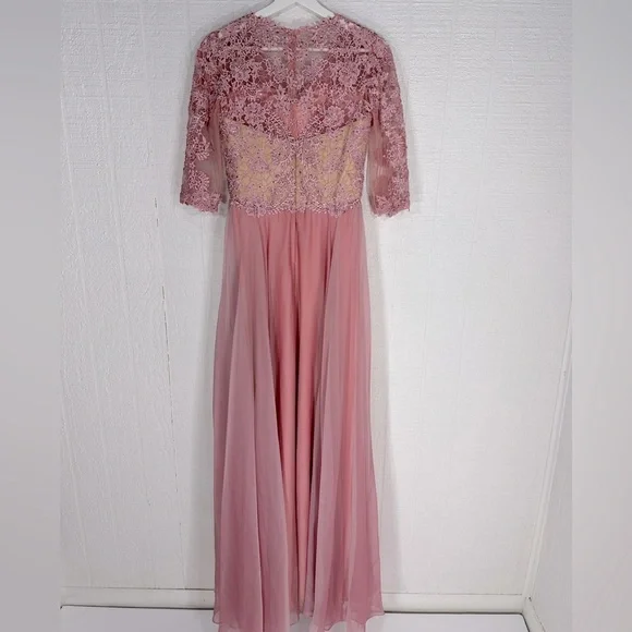 La Femme evening a line dress pink size 4